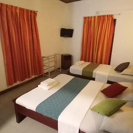 Days Inn B/B キャンディー エクステリア 写真